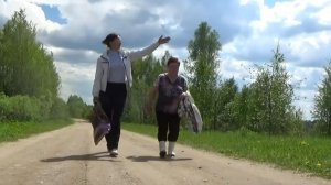 6 соток 28 мая 2021 года. С Праздником! Выходной на даче или как мы в магазин в деревню ходили..