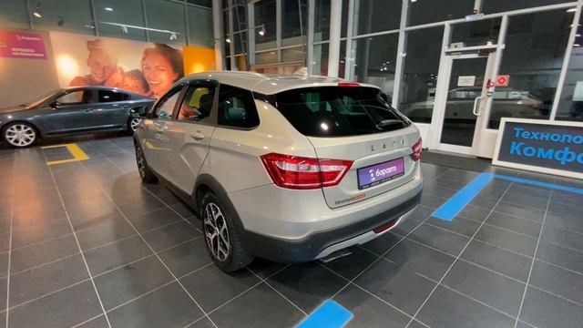 Lada Vesta XTAGFK330JY200044