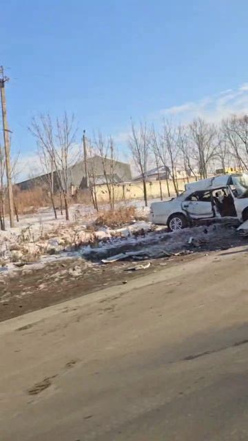 Смертельное ДТП на Воронежской: Toyota Crown смяло пополам при ударе в Хабаровске