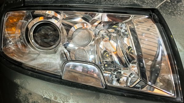 Aozoom A27. Skoda Superb.