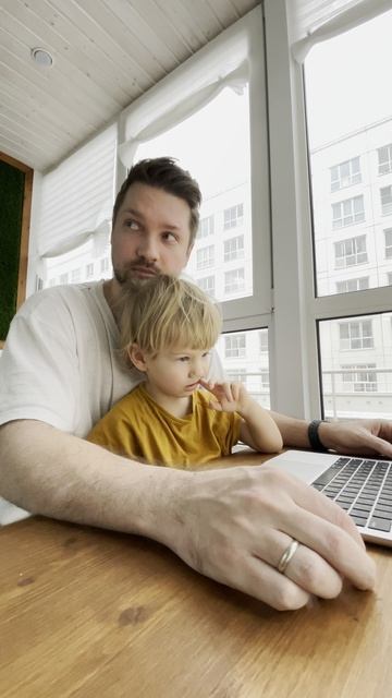 Здорово, что мой сын уже вычисляет что-то в процентах и считает в долларах!!)