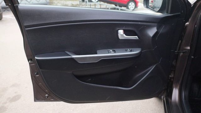 Kia Rio Хэтчбек смотреть онлайн