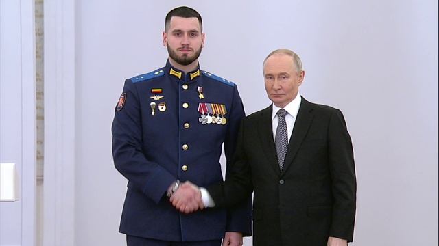 Владимир Путин. Вручение медалей «Золотая Звезда» Героям России 9 декабря 2025 года смотреть онлайн