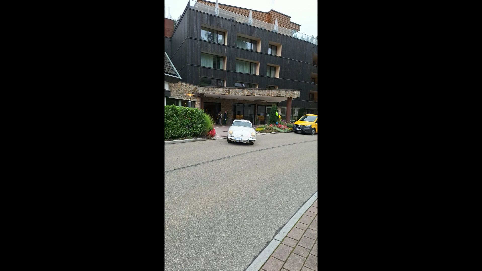 356 порш у Отеля смотреть онлайн