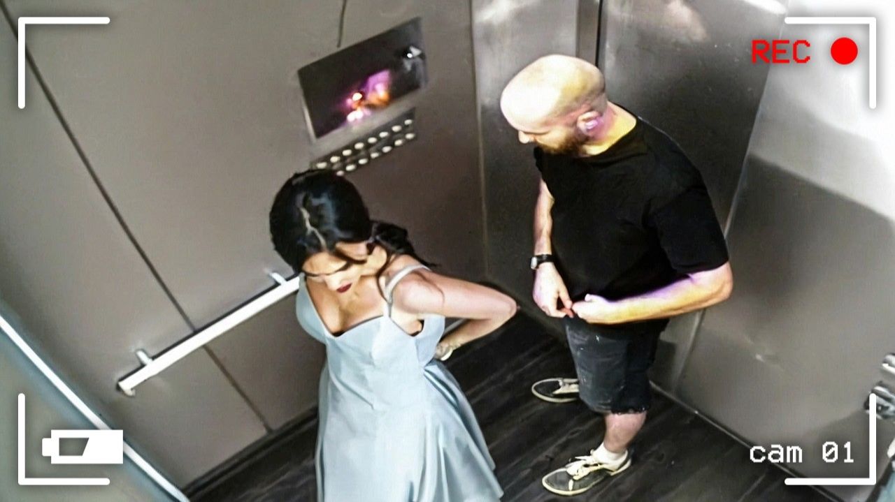 100 НЕВЕРОЯТНЫХ МОМЕНТОВ, СНЯТЫХ НА КАМЕРЫ НАБЛЮДЕНИЯ смотреть онлайн