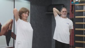 Зарядка для людей «серебряного возраста». Упражнения для плечевого и лучевого суставов