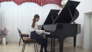 В.Калинников «Грустная песенка», испол. Столбова Юлия