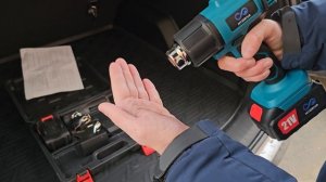 Аккумуляторный строительный фен