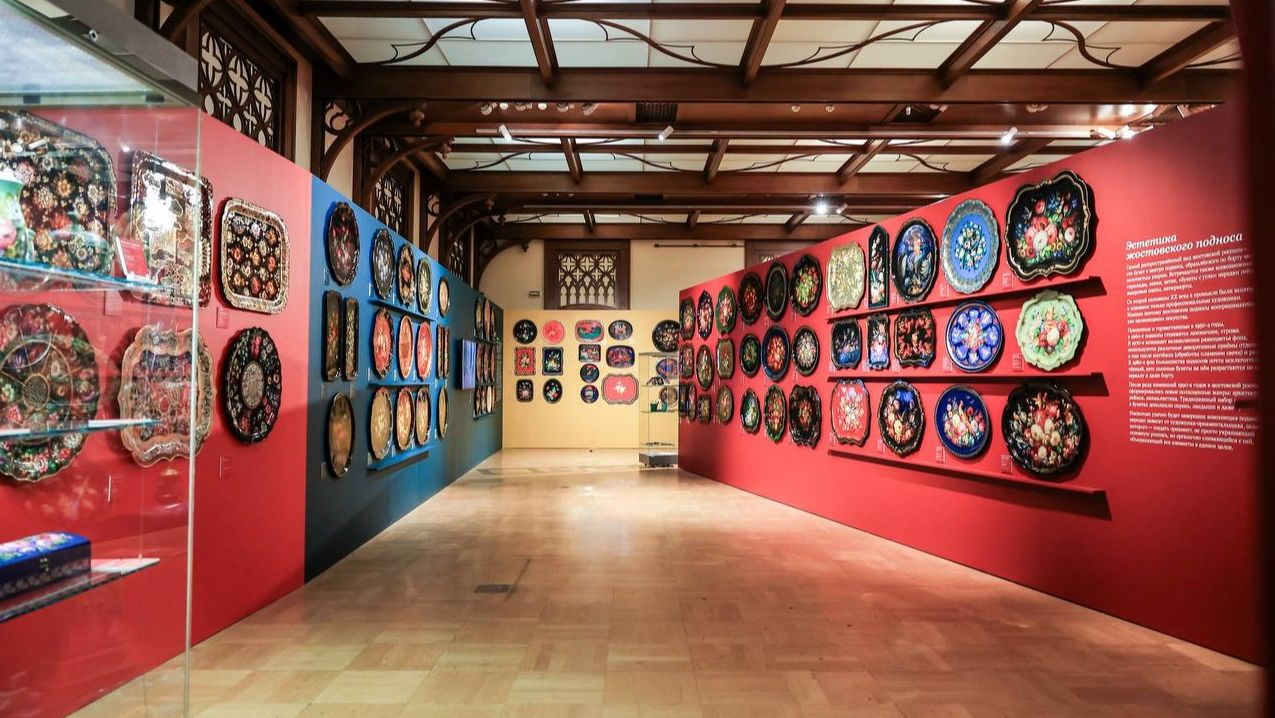 (12+) Легендарной жостовской росписи исполнилось 200 лет смотреть онлайн