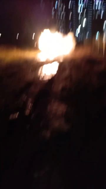 💥В Подмосковье жители приняли взрывы салюта за беспилотники💥 смотреть онлайн