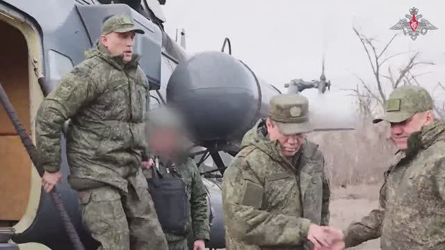Рабочая поездка НГШ ВС РФ в войска ГрВ «Центр» 9 декабря 2025 года. смотреть онлайн