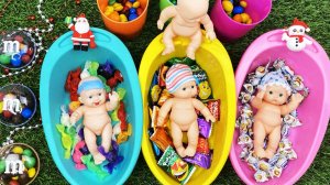 Мультики для девочек про куколки и конфетки в разноцветных ванночках. Мультики для детей