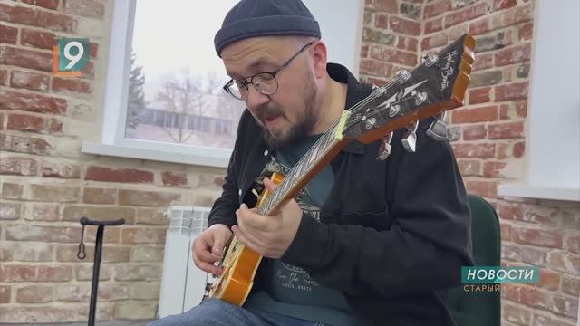 Симбиоз искусства: блюз, кисти и импровизация смотреть онлайн