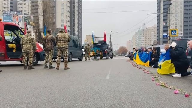 Кремлёвские куранты в Киеве. смотреть онлайн