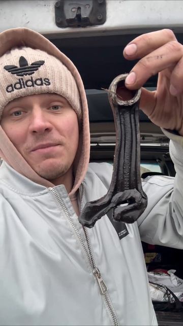 Три года заливал масло в двигатель мерседеса по 600 рублей за 4 литра, что стало с двигателем 🤣 смотреть онлайн