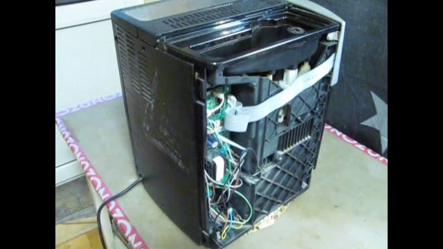 Ремонт кофемашины DeLonghi Magnifica. Часть 1, разбор.