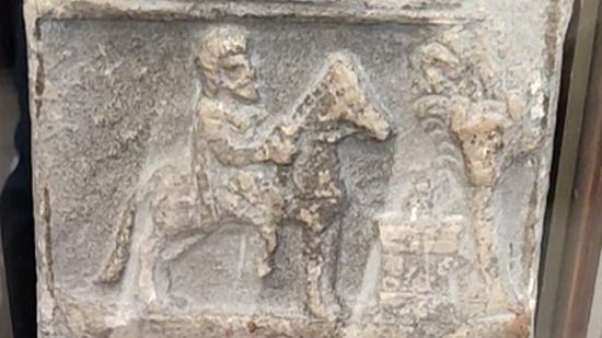 Древнегреческая мраморная стела смотреть онлайн