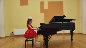 Черни "Этюд" 
Н. Кореневская"Дождик".mp4