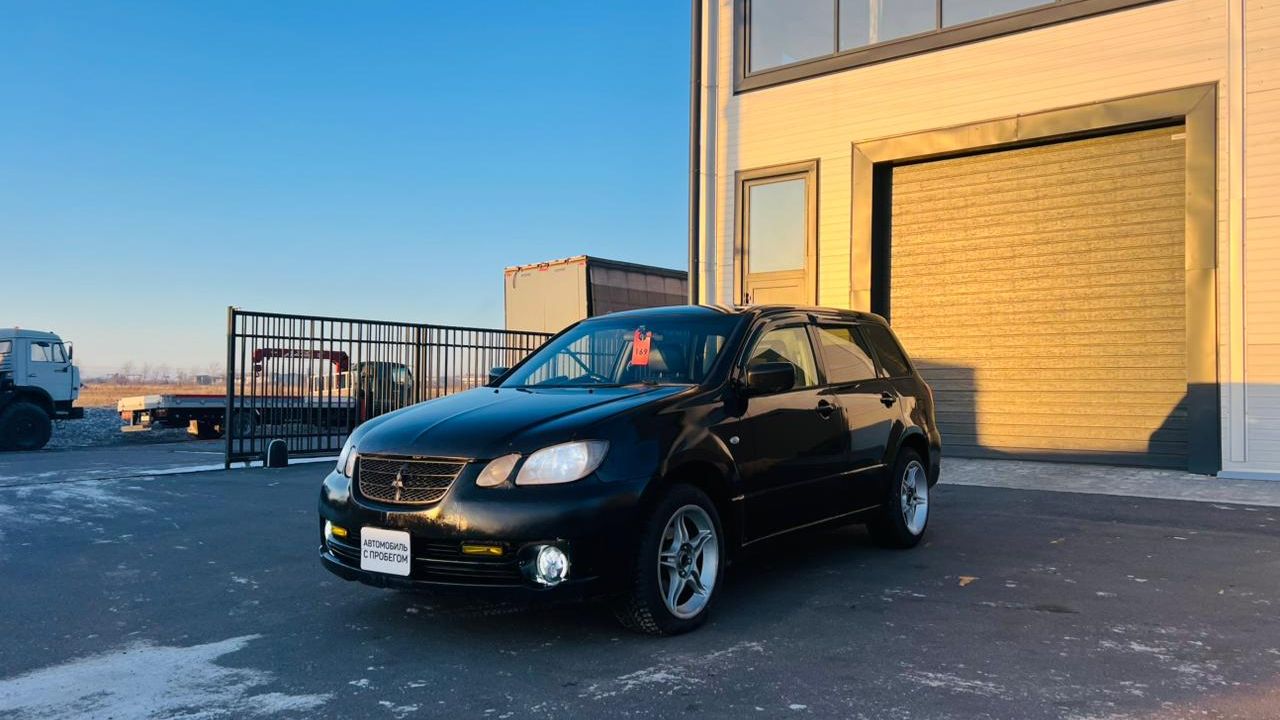 Mitsubishi Airtrek, 2002 год смотреть онлайн