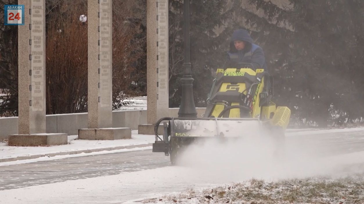Мобильный и маневренный помощник появился у абаканских коммунальщиков смотреть онлайн