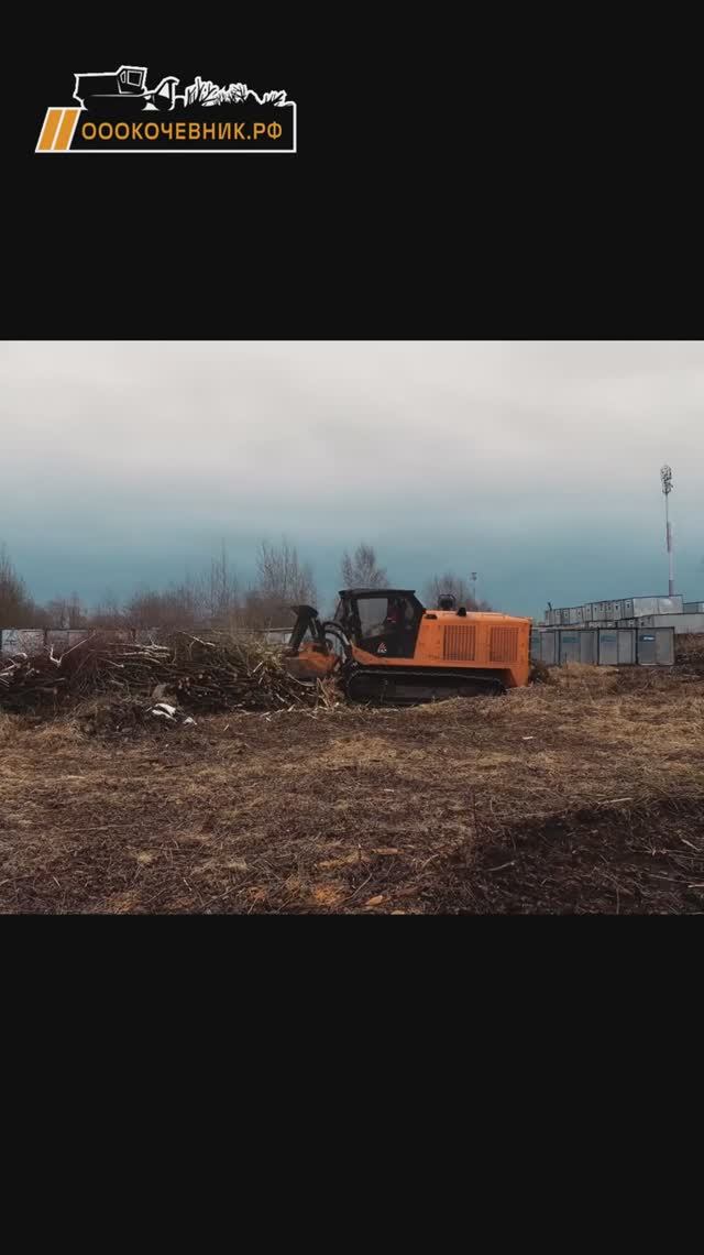 Самоходный гусеничный мульчер FAE PrimeTech PT 300 в деле расчистки от ДКР смотреть онлайн