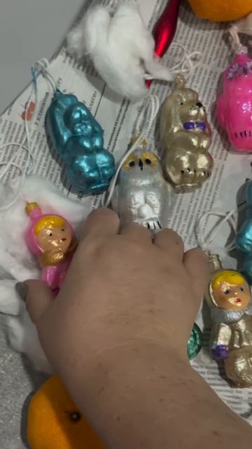 Кто хочет вспомнить как встречали Новый год с семьей, когда вы были маленькими ? 
Тогда рекомендую н