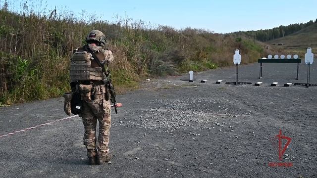 Квалификационные испытания на право ношения знака отличия полицейского спецназа