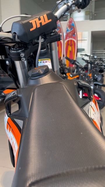 Эндуро мотоцикл JHL LX1 смотреть онлайн