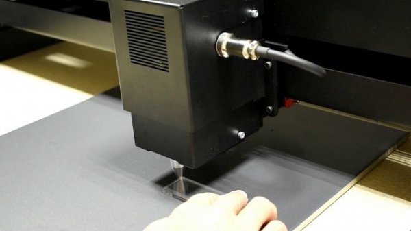 Установка фокусного расстояния лазерной головки