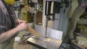 Впервые установил пилорамное полотно 35*0,9*22 на JIB BS40B Результатом доволен. доволен.