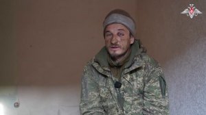 пленный кабан всу.Жена "перюка стрижет". Видимо кабан был сильно заросший.