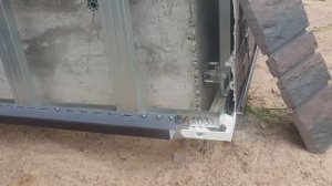 Как обшить цоколь фасадными панелями Дёке, на что крепиться фасадная панель, закрыть фундамент