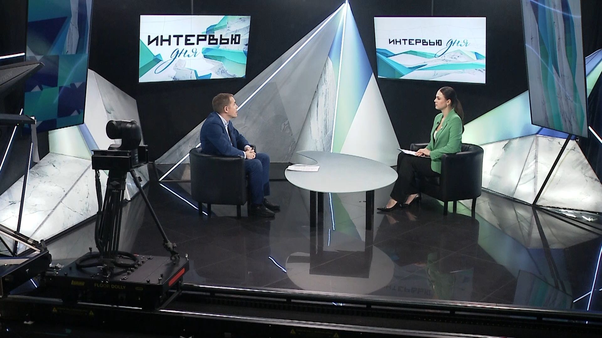 «Интервью дня»: Александр Молотов смотреть онлайн