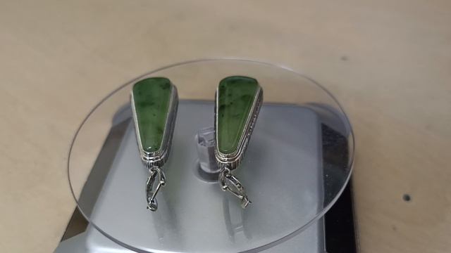 Серебряные серьги с НЕФРИТОМ. левин павел серебро. смотреть онлайн