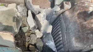 Строительство, дробление щебёнки