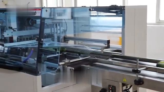 Термоусадочная машина BSF-5545LD огурцы