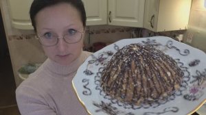 Хроника в городе. Декабрь 2025 года. Готовила на ДР заливное из окуня, мяса птицы.  Торт муравейник.