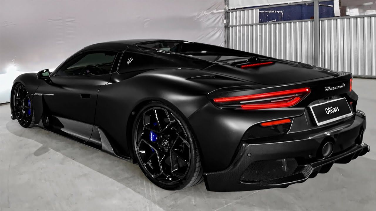 MASERATI MC20 Cielo 2026 года — звук, интерьер и экстерьер.