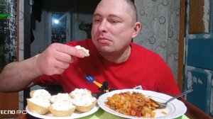 мукбанг/обжорыч/тушёная капуста, тарталетки с начинкой/