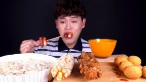 ТОКПОККИ И КОРНДОГИ: КОРЕЙСКИЙ МУКБАНГ ASMR