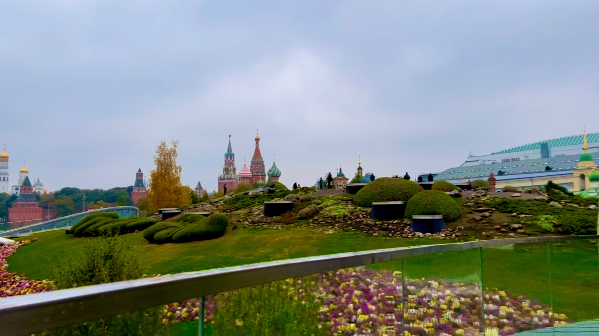 Доехал до станции метро «Китай-город» в парк «Зарядье». Москва. Эпизод 98