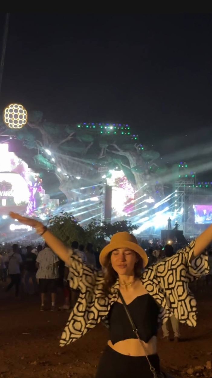 Как я потусила на Индийском технорейве🕺🪩 смотреть онлайн