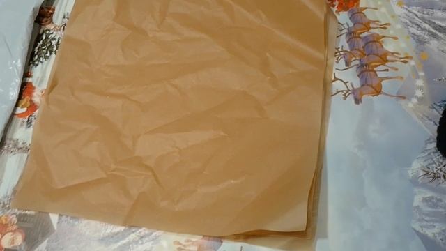 Обзор: пергамент для выпечки, шерстяной воротник, стельки.