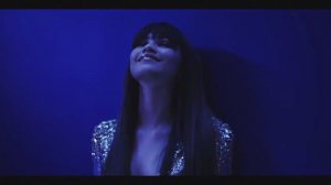 Bruno Mars - Versace on the Floor (Official Music Video)