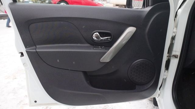 Renault Logan смотреть онлайн