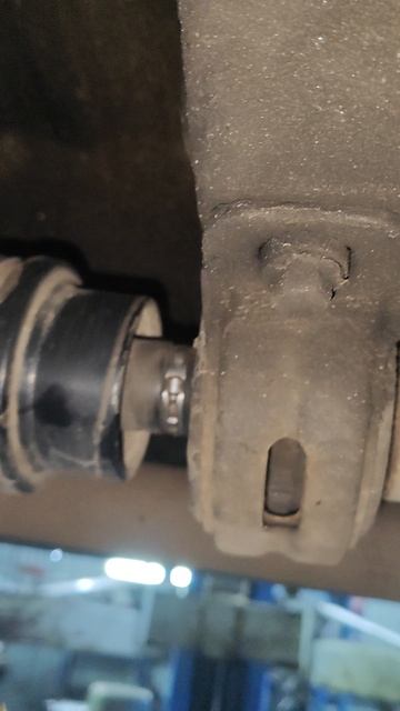 Опрессовка, смазкой карданого вала Changan UNI-K смотреть онлайн