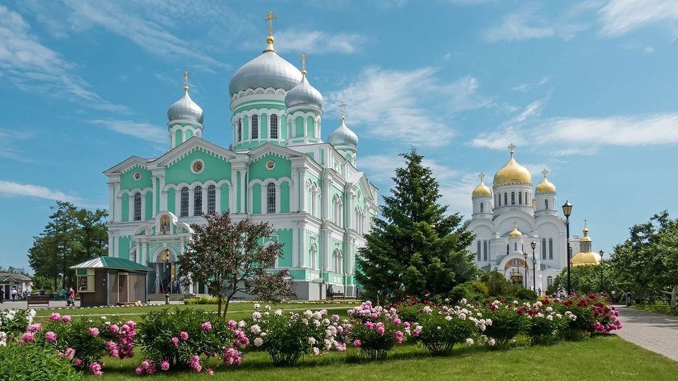 Дивеево. Моя пешеходная прогулка по территории Серафимо-Дивеевского монастыря . смотреть онлайн