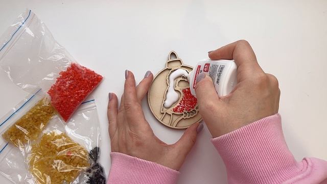 Игрушки на елку своими руками. Набор мозаики. Распаковка для детей и творчества.