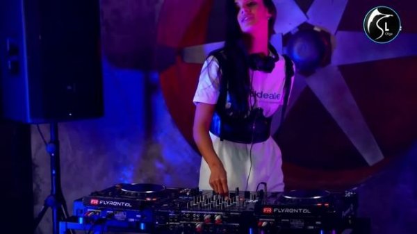 Инфинити - Не плачь девчонка Remix