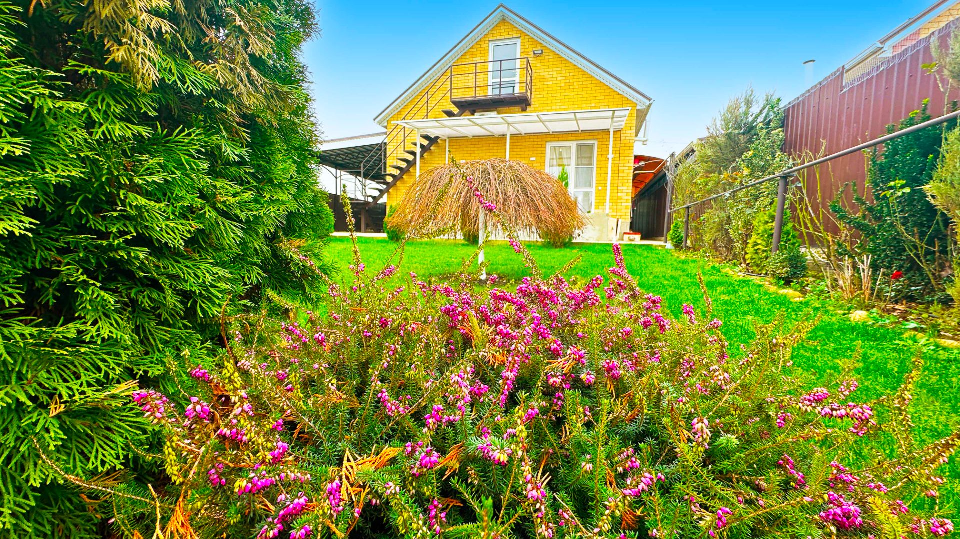 Современный красивый дом "заходи и живи" смотреть онлайн